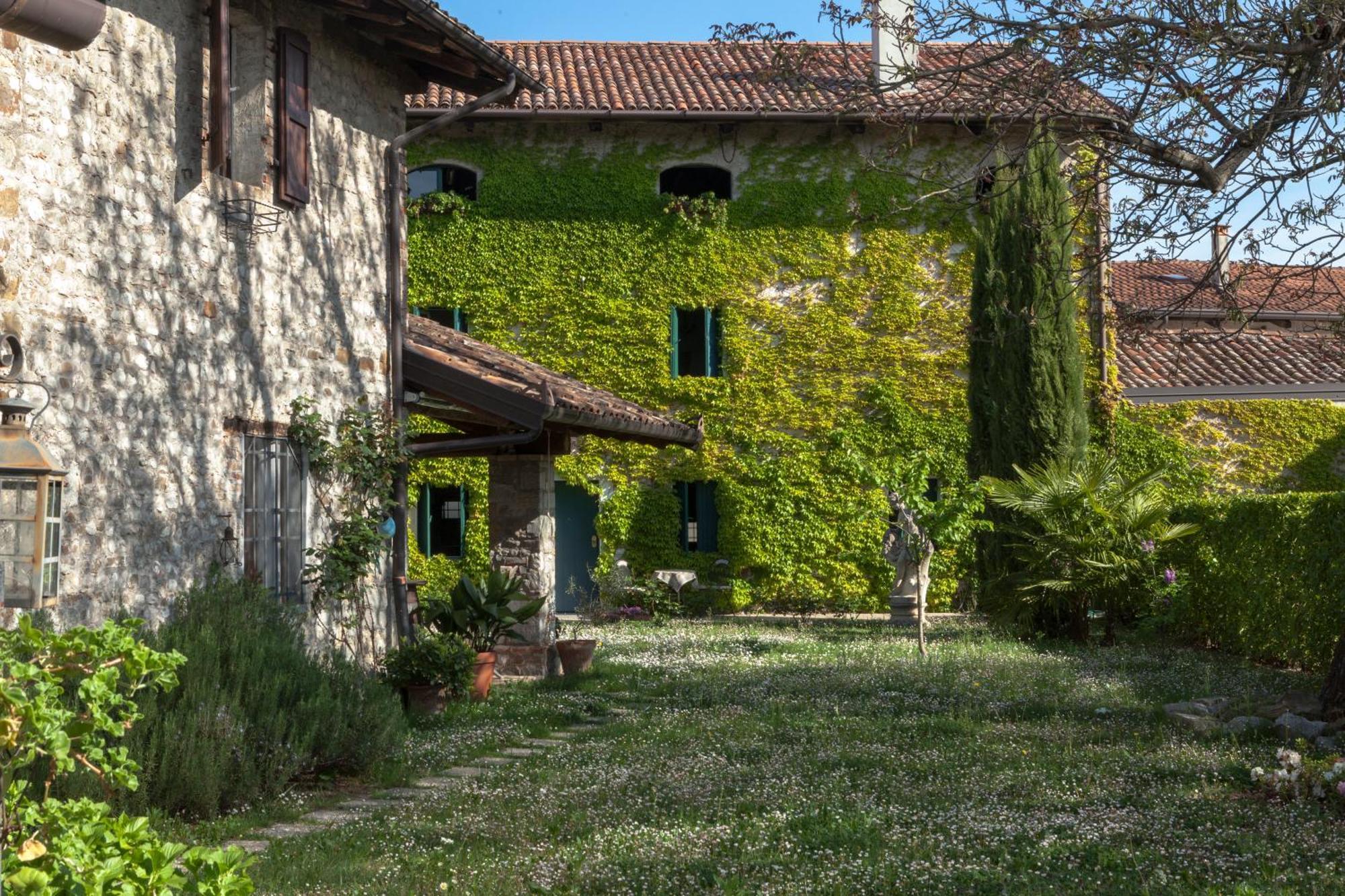 B&B La Casa Del Sole Manzano Dış mekan fotoğraf